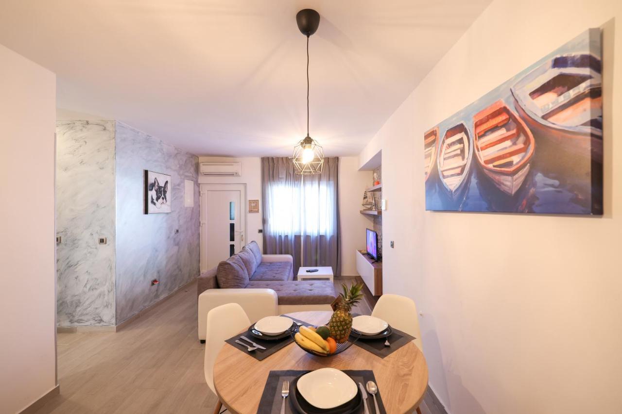 Coco Apartamento Pirovac Exterior foto