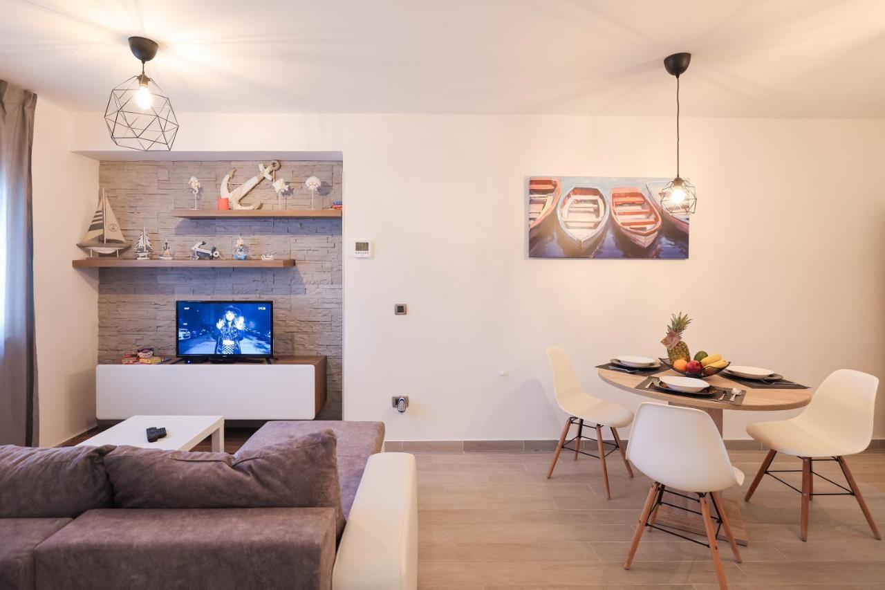 Coco Apartamento Pirovac Exterior foto